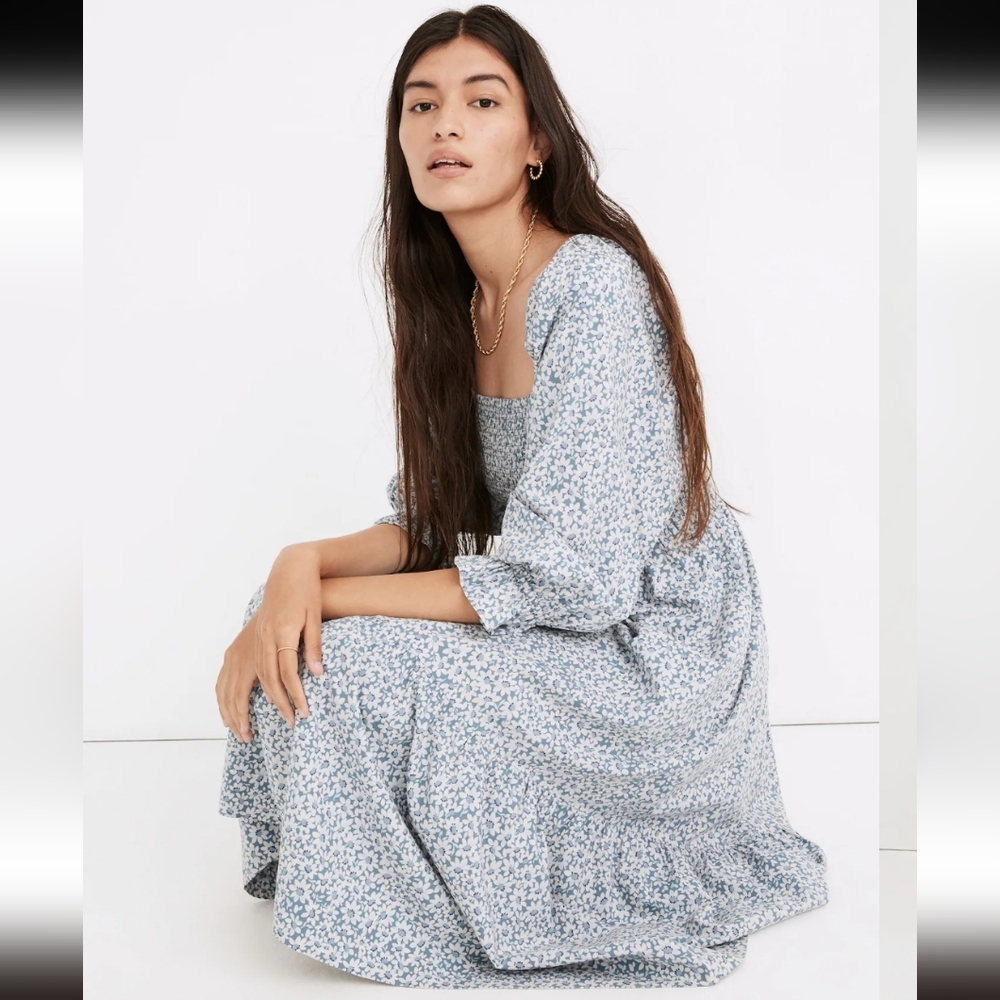 Madewell Lucie Elbow-Sleeve Smocked Midi Dress In Sunflower Field Ocean Blue